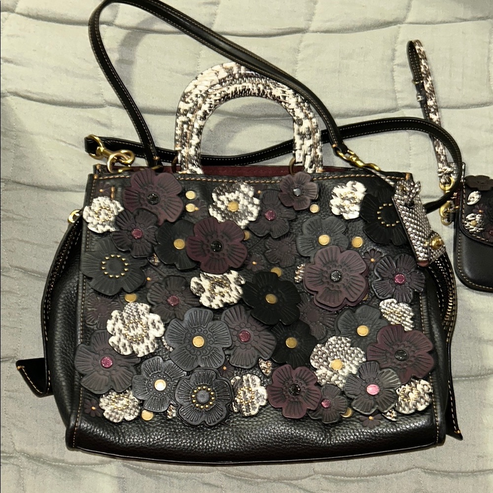 Floral Embellished Black Handbag